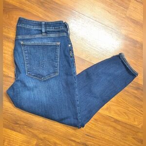 Silver Jeans Avery Skinny Crop in Deep Blue